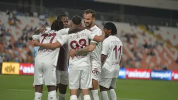 Hatayspor deplasmanda gol yağdırdı
