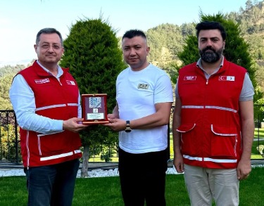 İş adamı Serdar Özyurt: Milletimin her daim yanındayım!