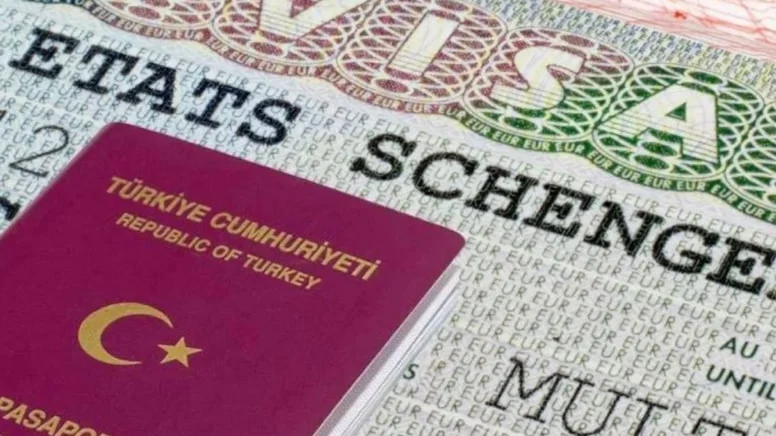 Avrupa, Türk vatandaşlarına ‘aşamalı vize’ uygulayacak