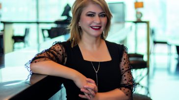 Güzel Gülüşlerin Kraliçesi: Sonay Öztan Gökhan