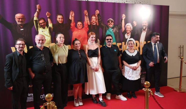 Yanlış Anladın Şekerim – Malikane 698” Görkemli Gala ile Seyirciyle Buluştu